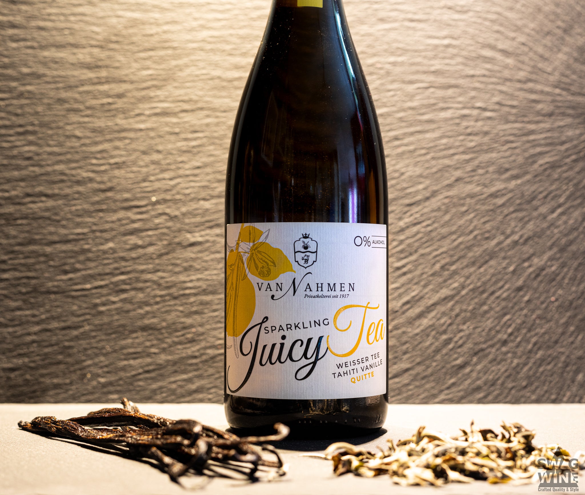 Sparkling Juicy Tea Weisser Tee Tahiti Vanille Quitte Van Nahmen Swagwine