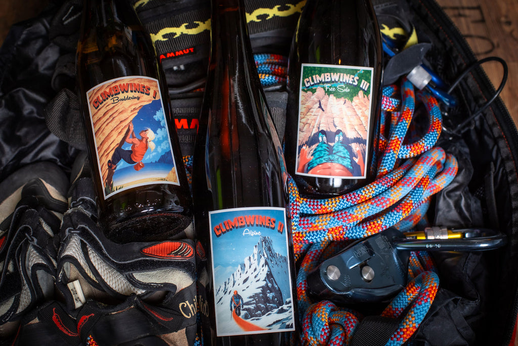 Climbwines von Weingut Heinrich Spindler - Forst - Pfalz - die drei Kletterweine mit Kletterutensilien wie Seil - Schuhe und Sicherung