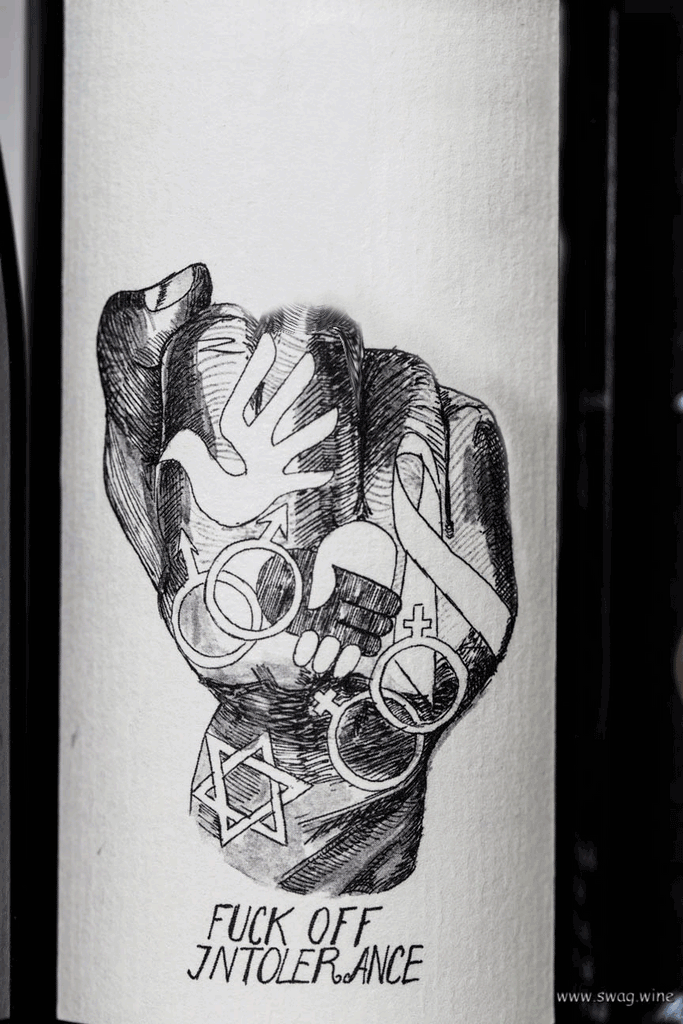 Rosé Fuck off intolerance von Thilo Strieht - Wein mit gesellschaftlichem Statement gegen Rassismus und Intoleranz mit Mittelfinger